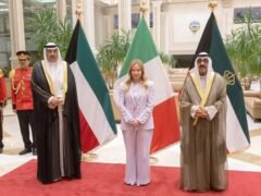 أمير الكويت يستقبل رئيسة وزراء إيطاليا بحضور ولي العهد ورئيس مجلس الوزراء